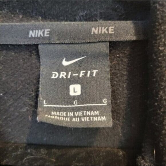 Nike | Men's Therma GFX 2.2 Pullover Hoodie Sweatshirt Black - Picture 4 of 7